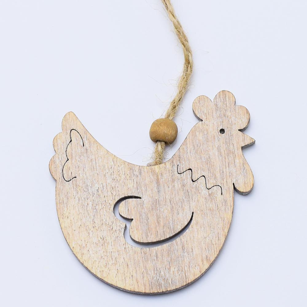 Závěsné ozdoby ve tvaru kuřátka a slepice.