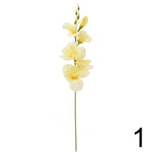 Umelé kvety gladiola v bielo-krémovo-marhulovom mixe.