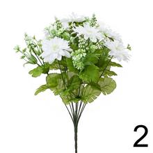 Kytica umelých gerber v mixe farieb.