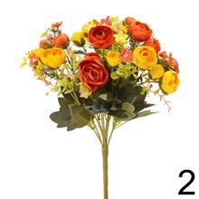 Kytica umelých kvetov Ranunculus s piatimi kvetmi, 35 cm.