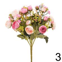 Kytica umelých kvetov Ranunculus s piatimi kvetmi, 35 cm.