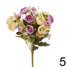 Kytica umelých kvetov Ranunculus s piatimi kvetmi, 35 cm.