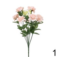 Kytica umelých ruží v mixe farieb.