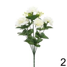 Kytica umelých ruží v mixe farieb.