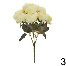 Kytica pivónia s deviatimi kvetmi v mixe farieb.