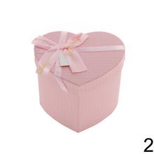 Darčeková krabička v tvare srdca s mašľou, mix farieb.