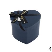 Darčeková krabička v tvare srdca s mašľou, mix farieb.