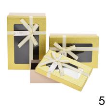 Darčekové krabičky na kvety v mixe farieb.