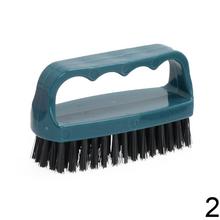 Ručná kefa v štyroch farbách.