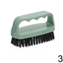 Ručná kefa v štyroch farbách.