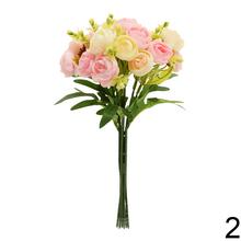 Kytica ranunkulus s mixom farieb.