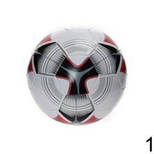 Miešané lopty rôznych farieb a dizajnov.