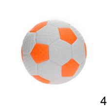 Futbalová lopta v mix farbách.