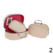 Kufrík na doplnky srdiečka v mix farbách.