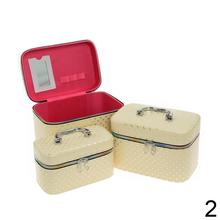 Kufrík na doplnky srdiečka v mixe farieb.