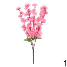 Kytica čerešne mix s ružovými a bielymi kvetmi.