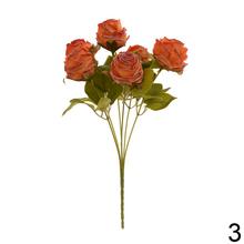 Kytica umelých ruží v mixe farieb.