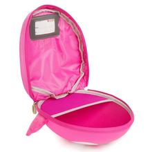 Ružový ruksak s motívom tučniaka.