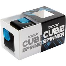 Kocka Spinner Cube v čiernej a modrej farbe.