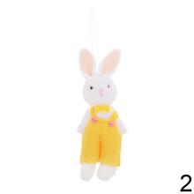 Závesný dekoratívny zajačik v bielej a žltej farbe.