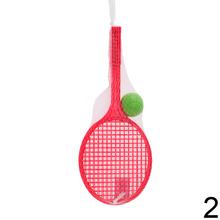 Rakety s loptičkou v rôznych farbách.