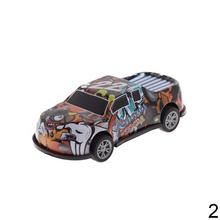 Kovové závodné autíčka rôznych farieb.