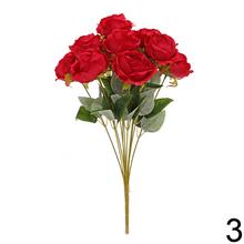 Kytica umelých ruží v mixe farieb.