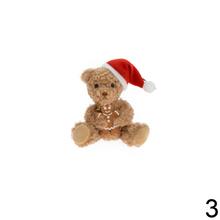 Sediaci medvedíci v čiapkach, mix farieb.