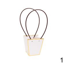 Taška na kvety s dvoma rúčkami v bielej a ružovej farbe.