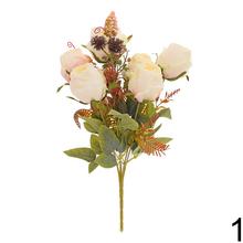 Kytica umelých ruží v mixe farieb.