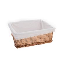 Sada štyroch obdĺžnikových košíkov s bielou látkou a svetlohnedým prútím.