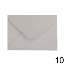 Obálky 8x11 cm v mixe farieb, balenie po 10 kusoch.