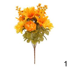 Kytica umelých kvetov s mixom dalí, pivoniek a ľalií.