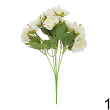 Kytica umelých ruží v mixe farieb.