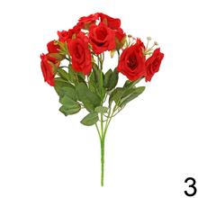 Kytica umelých ruží v mixe farieb.