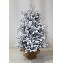 VIANOČNÝ STROMČEK ZAŤAŽ. OSNEŽENÝ V JUTE 3D 90cm PE - FLORASYSTEM