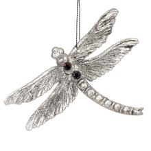 Závesné ozdoby v tvare vážky s glitrami.