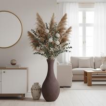 Hnedá váza Mica Decorations Dix z recyklovaného skla.