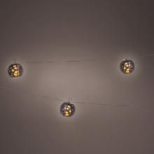 Solárne plastové párty osvetlenie s efektom ohňa a plameňa.