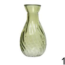 Priehľadná sklenená váza v štyroch farbách.