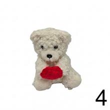 Kovová kľúčenka s plyšovým medvedíkom so srdcom, 8 cm.