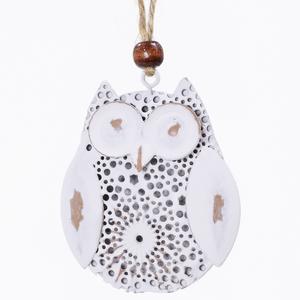 Bílá kovová sova na zavěšení.