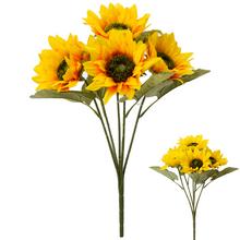 Kytice slunečnic s pěti květy v mixu.