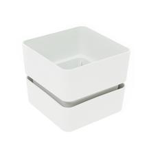 Bílý čtvercový obal Veleta 12