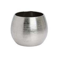 Stříbrný keramický obal na květináče s hladkým povrchem.