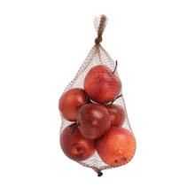 Červená jablka v síťce, balení 6 kusů.
