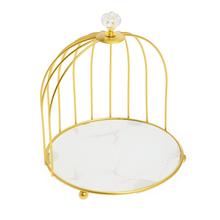 Dekorační podnos se zlatým rámem a mramorovým povrchem.