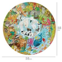 Kulaté puzzle s 150 dílky znázorňující zvířata z celého světa.