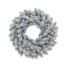 Umělý věnec z čečiny, zasněžený, průměr 40 cm.