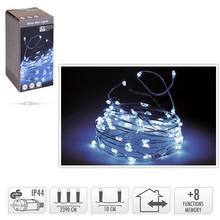 Vánoční osvětlení LED na drátku s 240 studenými bílými LED diodami.